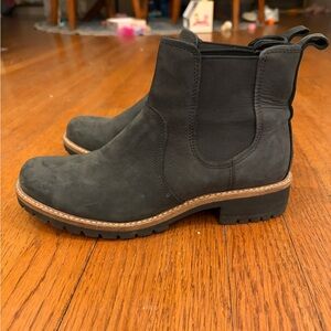 ECCO Chelsea Boot- Pull on